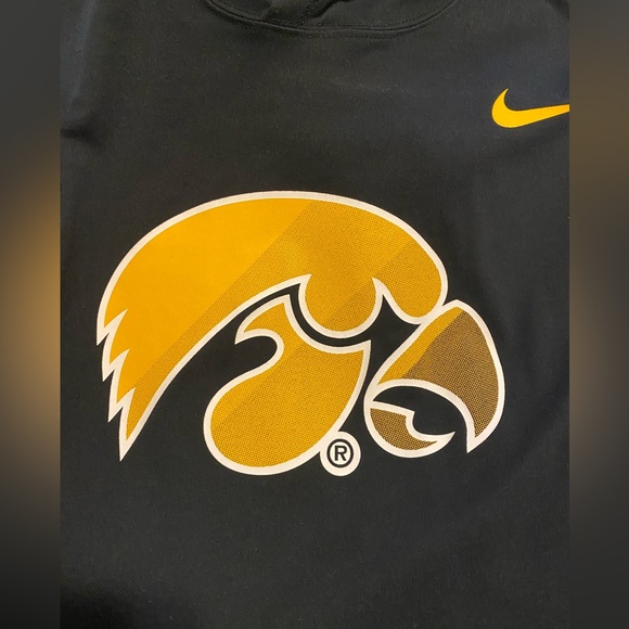 Iowa Hawkeye Nike Pullover Hoodie - Picture 2 of 5